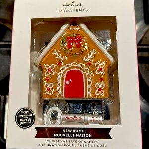 NIB Hallmark ornament -Nouvelle Mansion